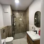 Z Ogródkiem I Jacuzzi Apartamento *