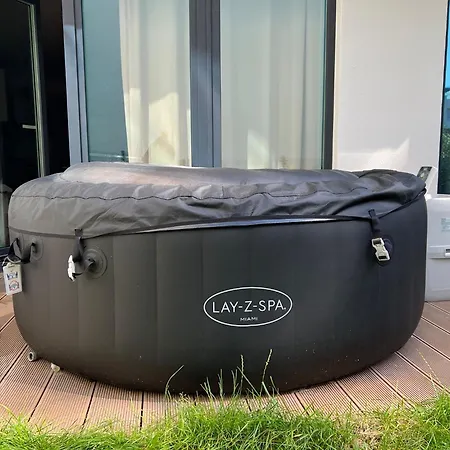 Z Ogrodkiem I Jacuzzi Lägenhet Gdynia